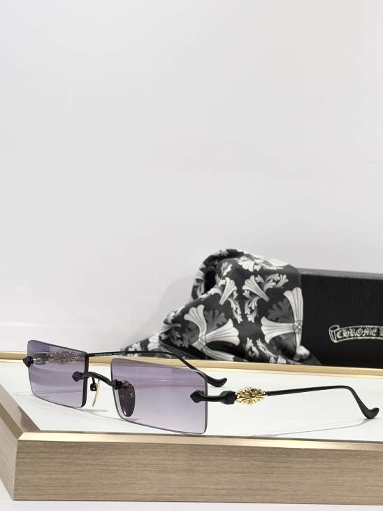 Picture of Chrome Hearts Sunglasses _SKUfw76988985fw